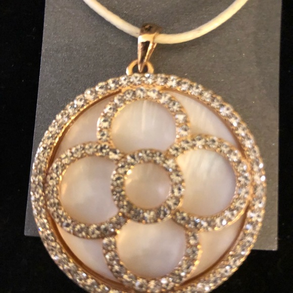 Khaleidesxope Rhinestone Necklace Pendant - Picture 2 of 5